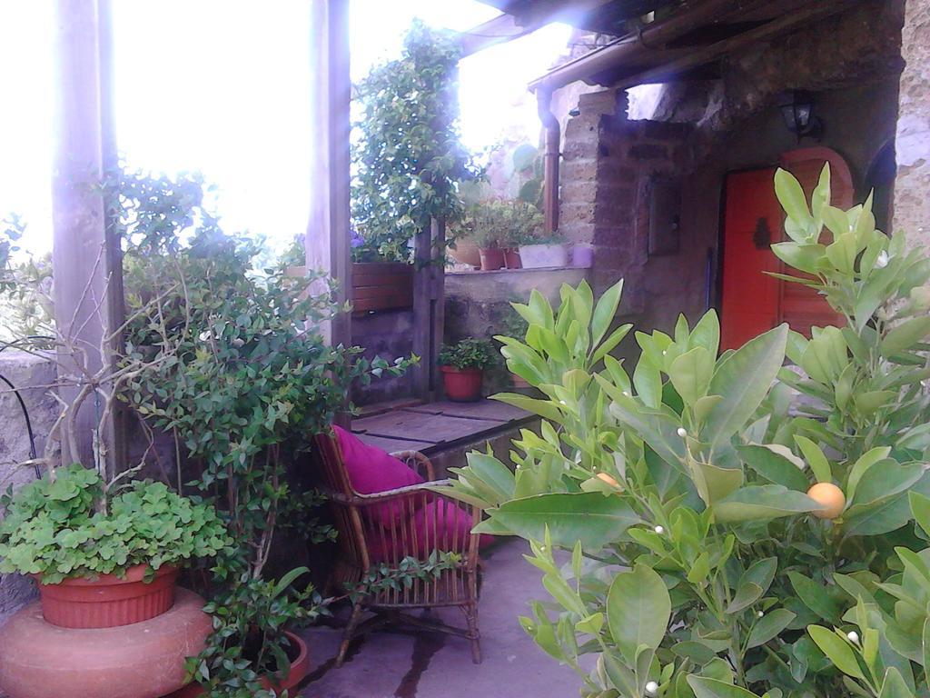 Casa Sulla Rupe Calcata Exterior foto